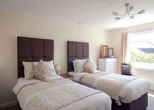 The Lawns Hotel Sandown Esterno foto